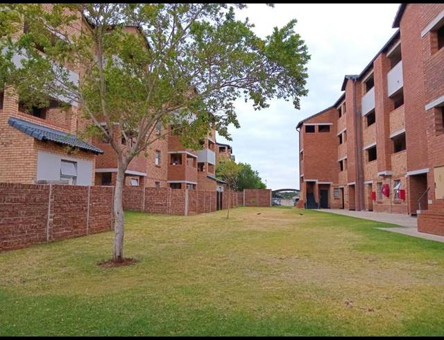 2 BEDROOM PROPERTY TO RENT IN HEUWELOORD